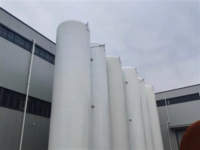 Šķidrās dabasgāzes uzglabāšanas tvertne